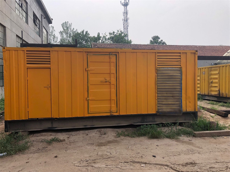 坡心镇柴油发电机如何判断新机油是否已经完全充满机油滤清器？