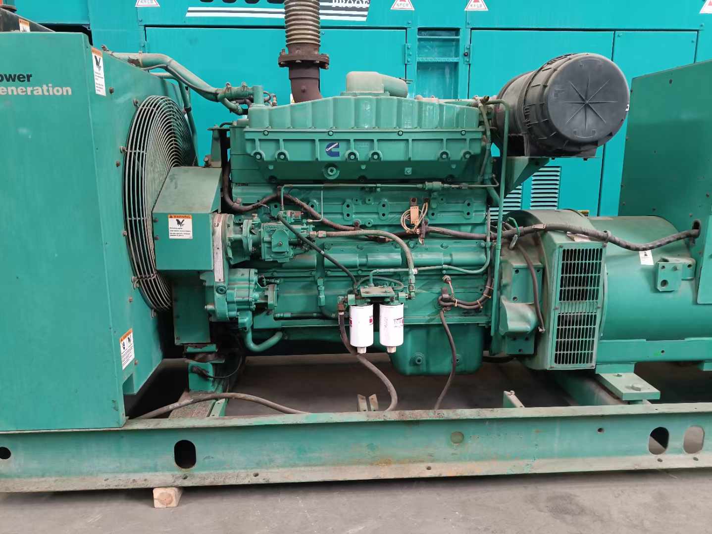 坡心镇过载会对 600kW 柴油发电机组造成哪些损害？