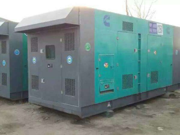 坡心镇合同中关于工期延误的责任如何界定和处理？